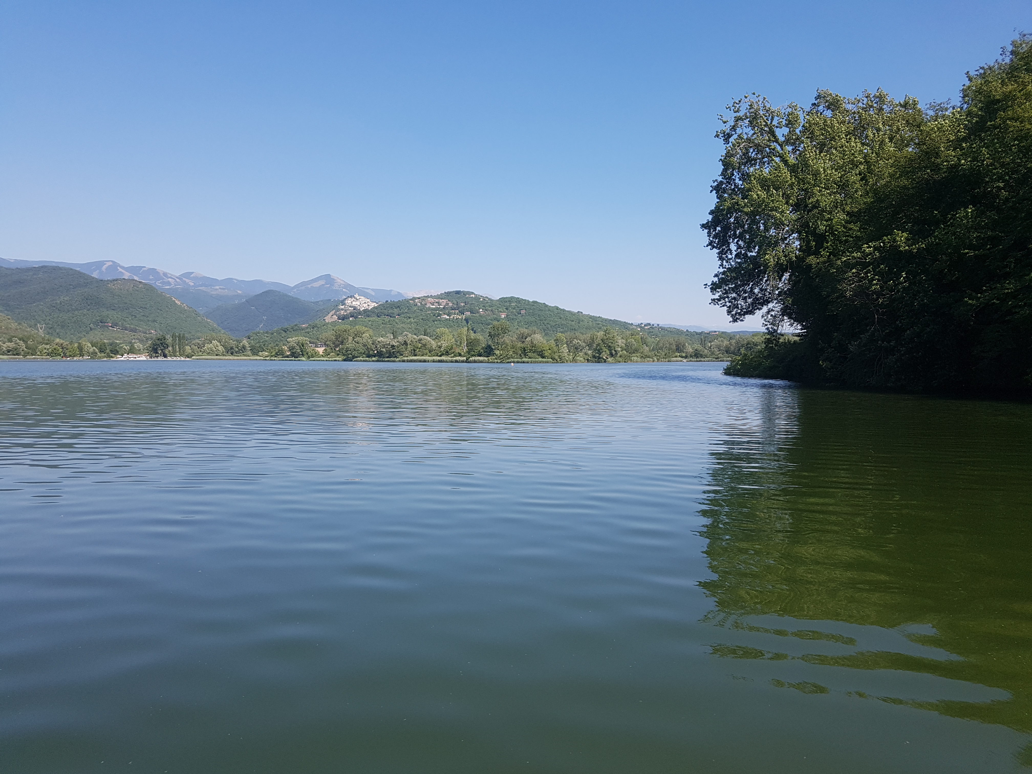 פיידילוקו: שירת האגם הרוגע